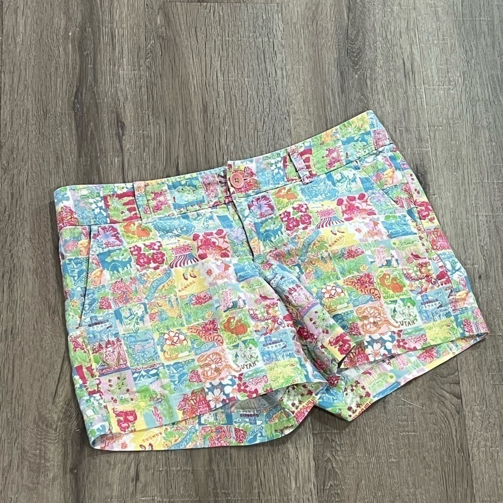 Lilly Pulitzer Size 6 Classic Floral Pattern Summer Preppy Shorts